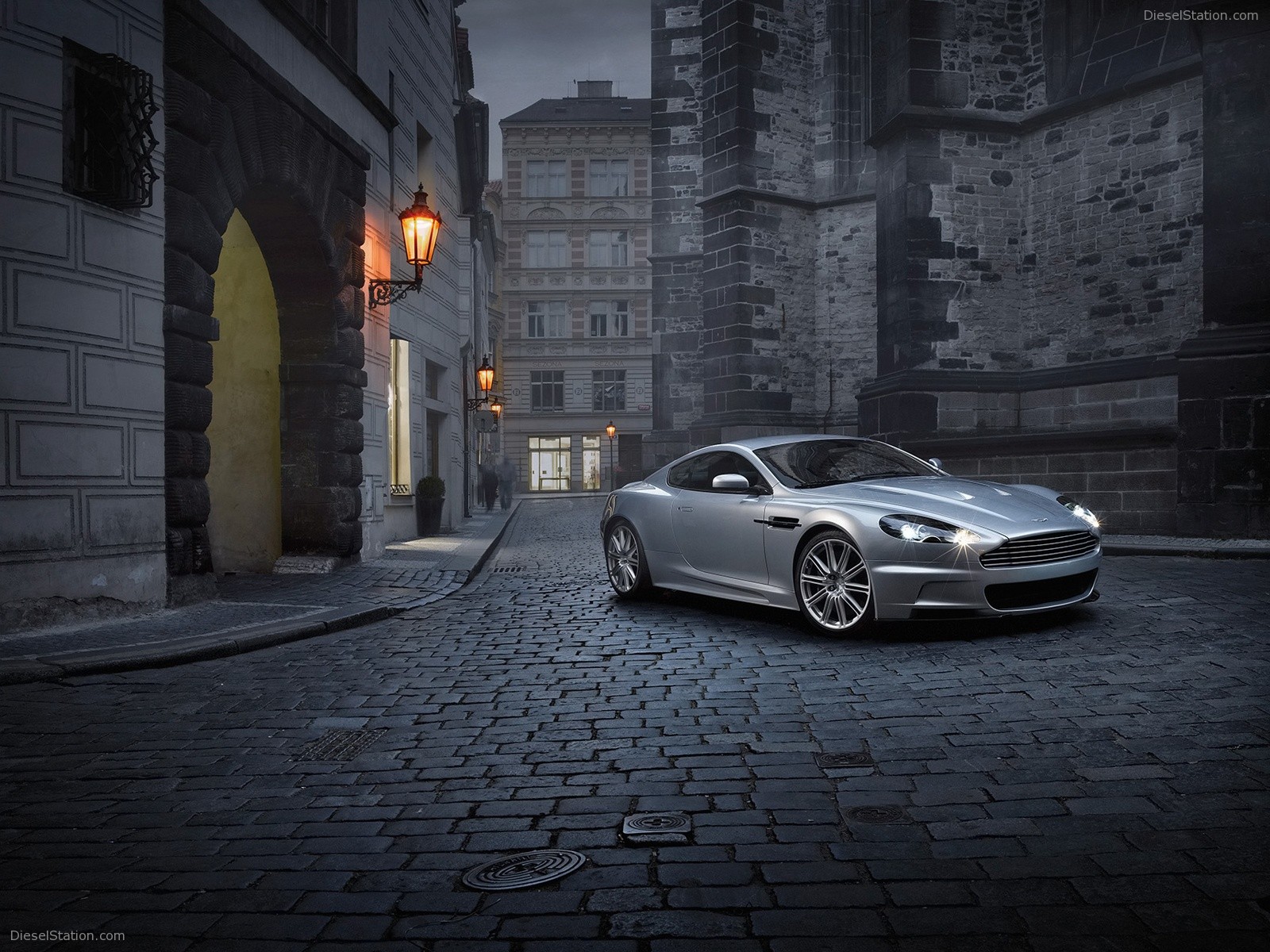 Aston Martin DBS